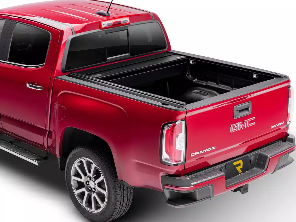 Retrax PRO MX Manual Retractable Tonneau Cover 6'4 Bed