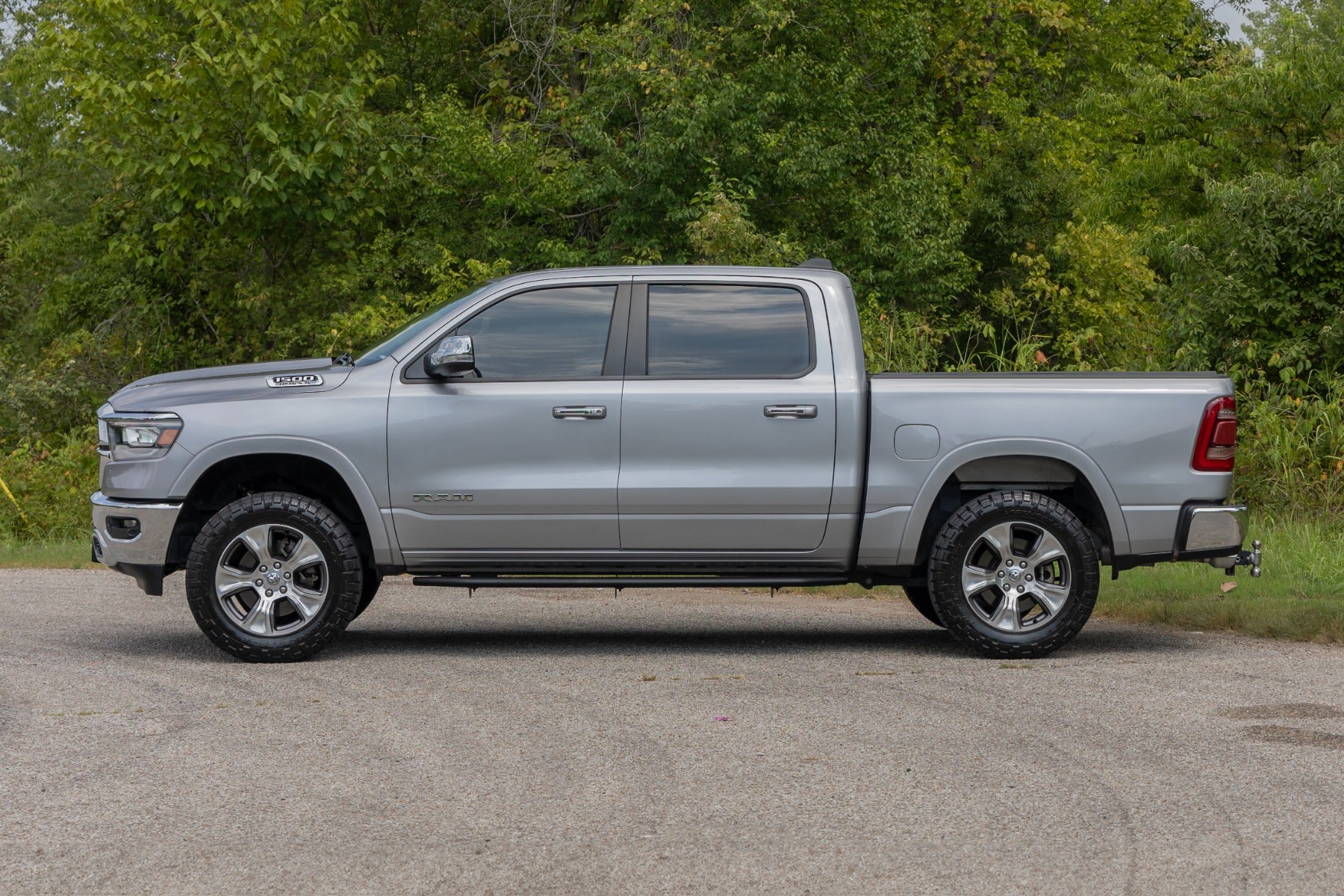 Rough Country OV2 Running Boards Side Step Bars | Crew Cab | Ram 1500 (19-25)/1500 TRX (21-24)