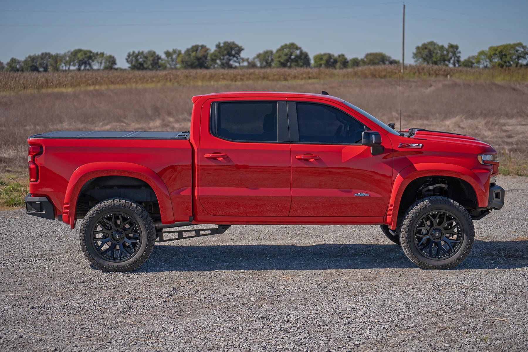 Rough Country Hard Tri-Fold Flip Up Bed Cover Chevy/GMC Sierra 1500 (19-25)/Silverado 1500 (19-25)