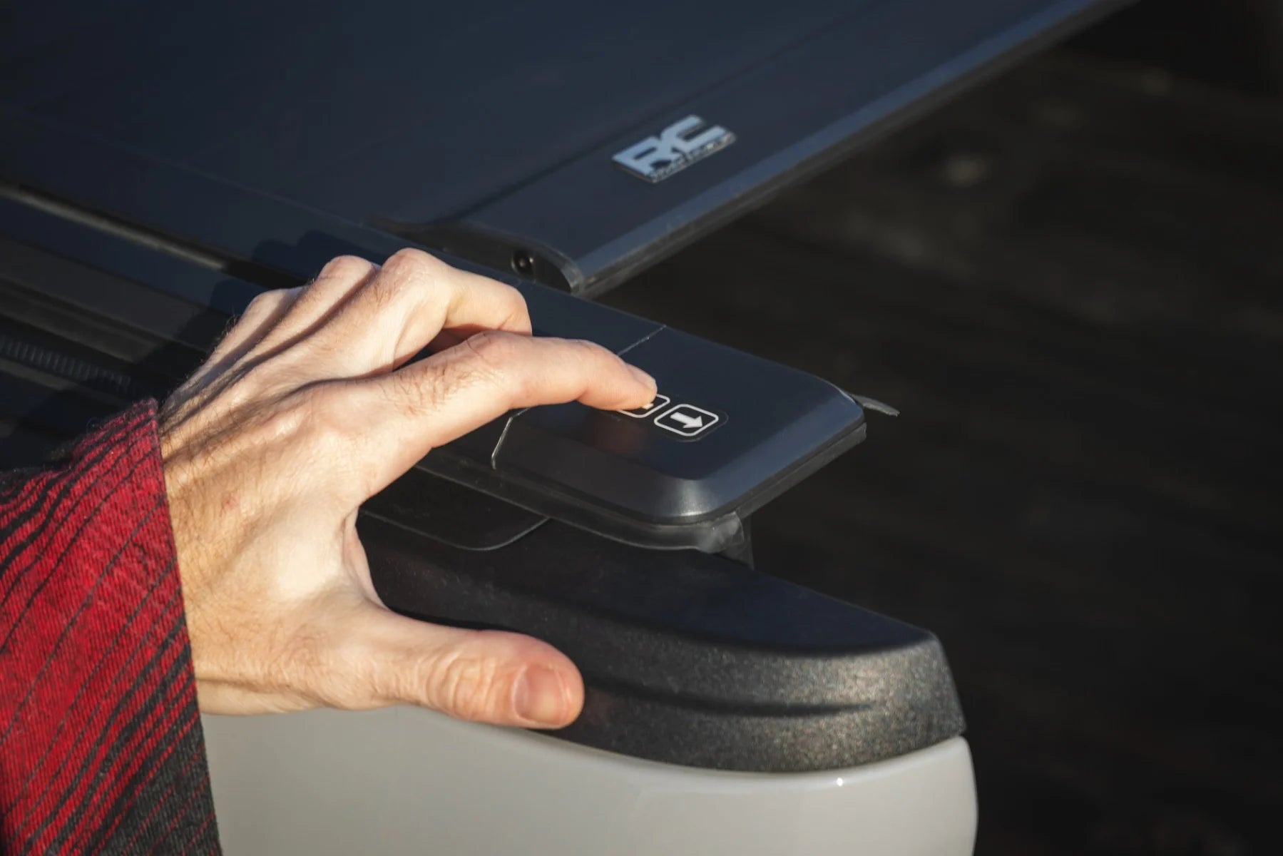 Rough Country Powered Retractable Bed Cover 5'7" Bed | Ford F-150 2WD/4WD (2015-2025)