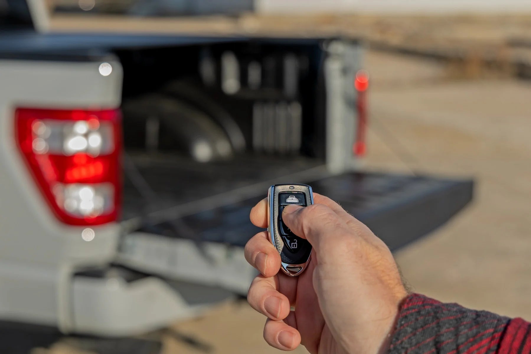 Rough Country Powered Retractable Bed Cover 5'7" Bed | Ford F-150 2WD/4WD (2015-2025)