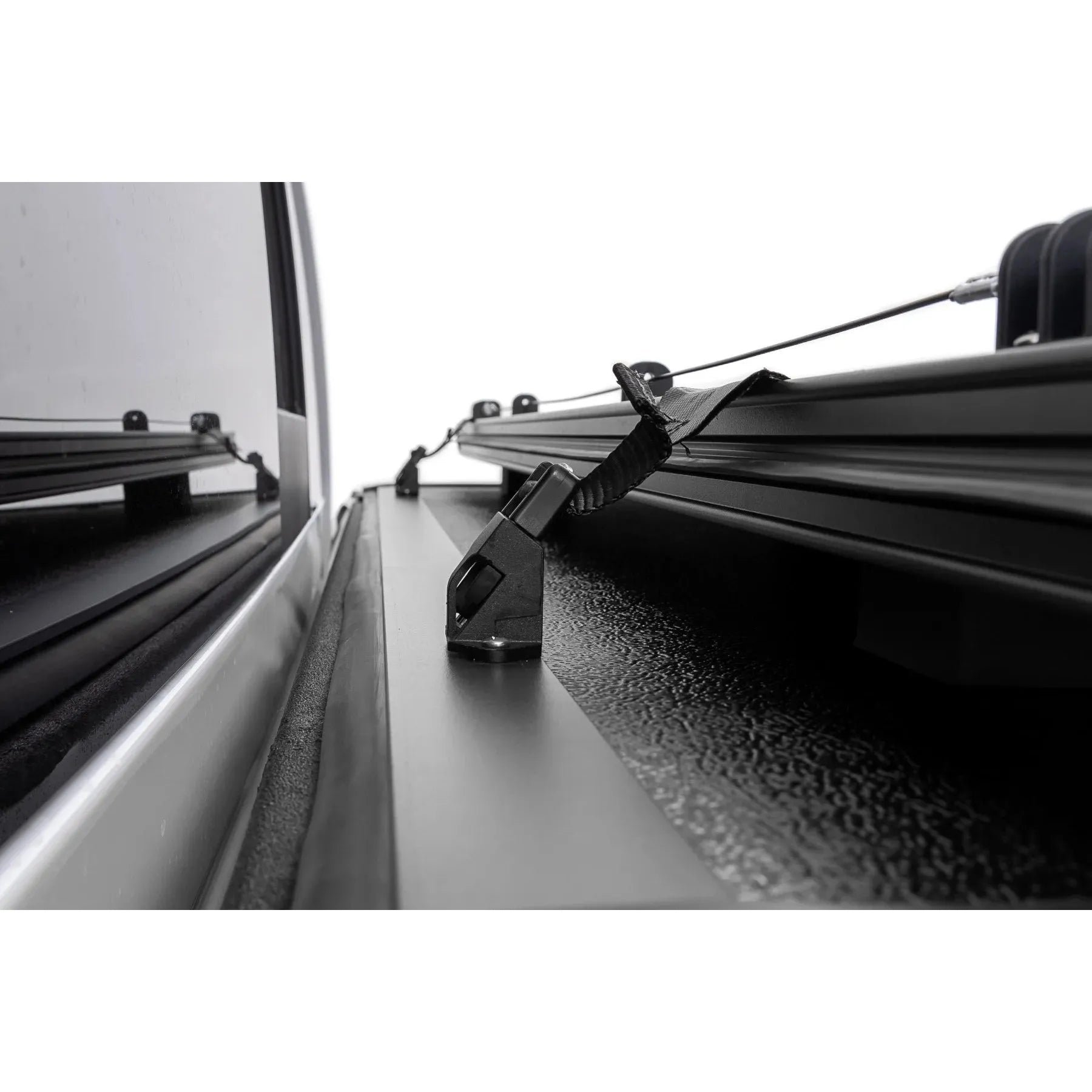 Rough Country Hard Low Profile Bed Cover 5'10 Bed Size Chevy/GMC Sierra 1500 (19-25)/Silverado 1500 (19-25