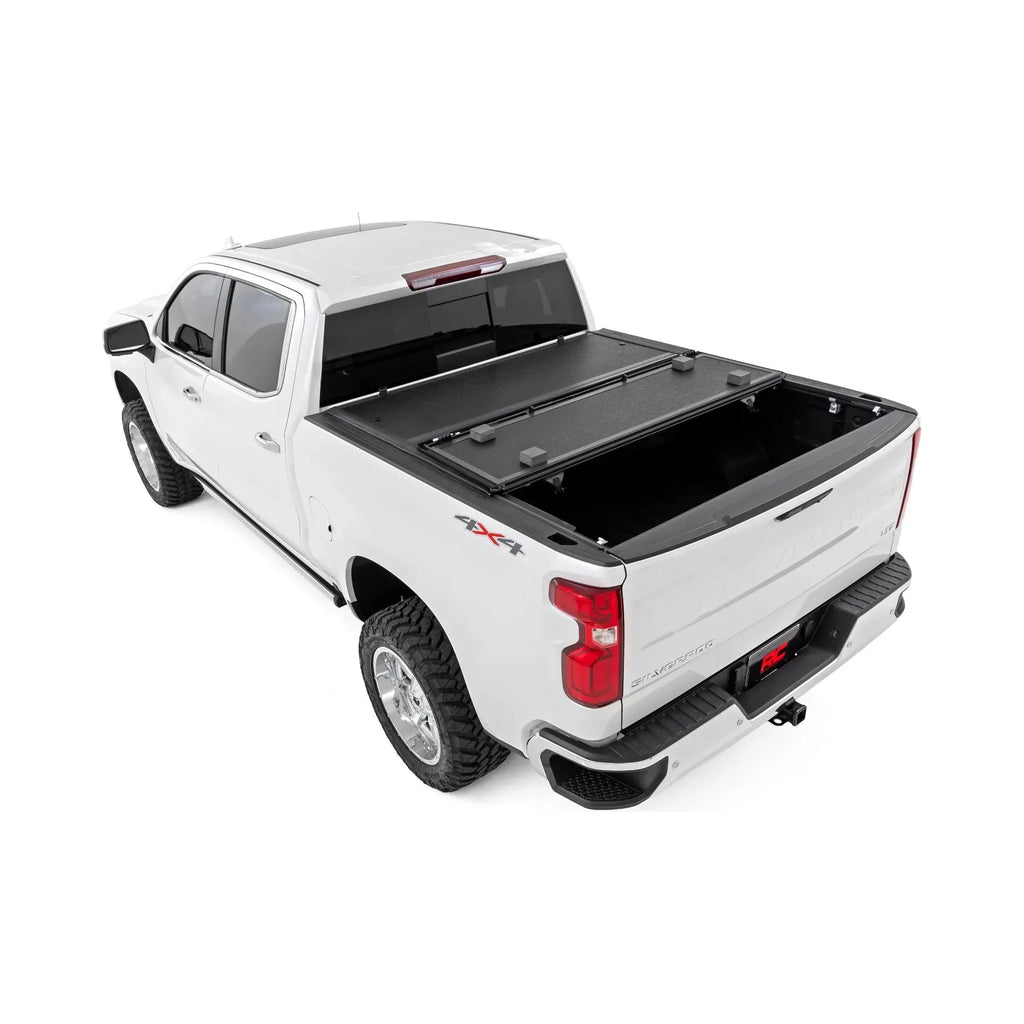 Rough Country Hard Low Profile Bed Cover 5'10 Bed Size Chevy/GMC Sierra 1500 (19-25)/Silverado 1500 (19-25