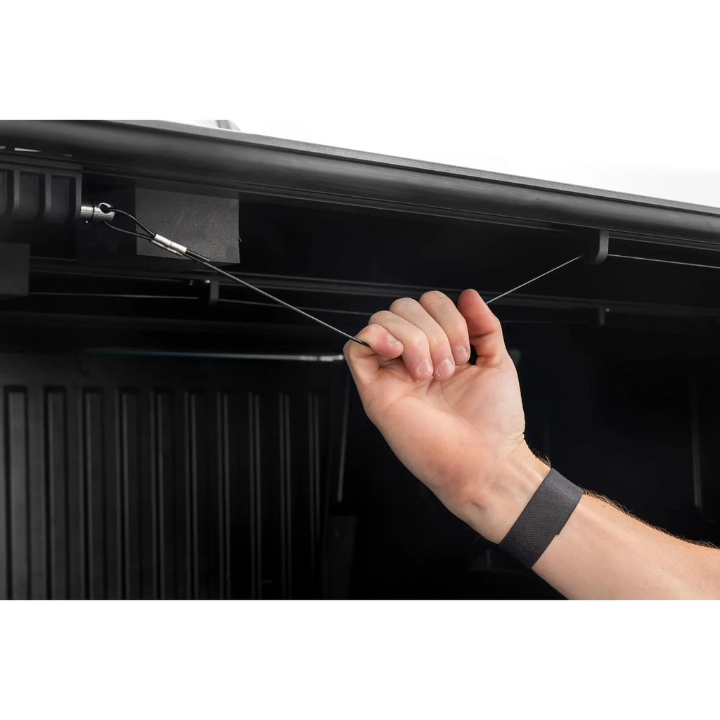 Rough Country Hard Low Profile Bed Cover 5'10 Bed Size Chevy/GMC Sierra 1500 (19-25)/Silverado 1500 (19-25