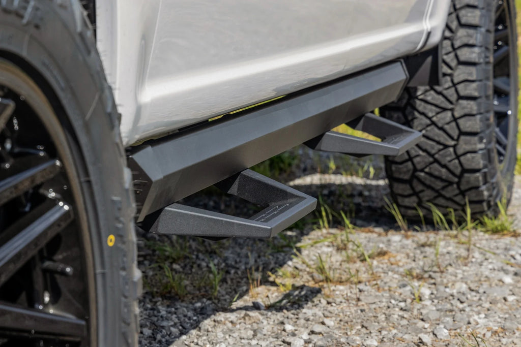 Rough Country SRL2 Adj Aluminum Step Crew Cab | Ford F-150/Lightning/F-250/F-350/Raptor (15-25)