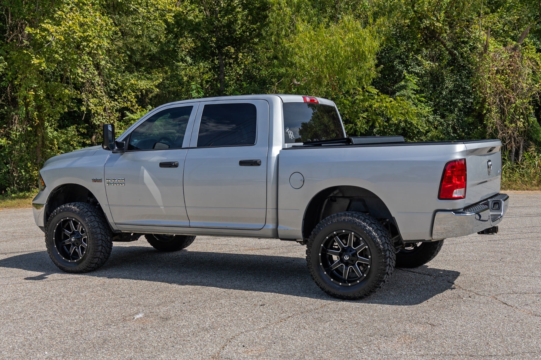Rough Country Hard Tri-Fold Flip Up Bed Cover 6'4" Bed | Ram 1500/2500/3500 (10-25 & Classic)