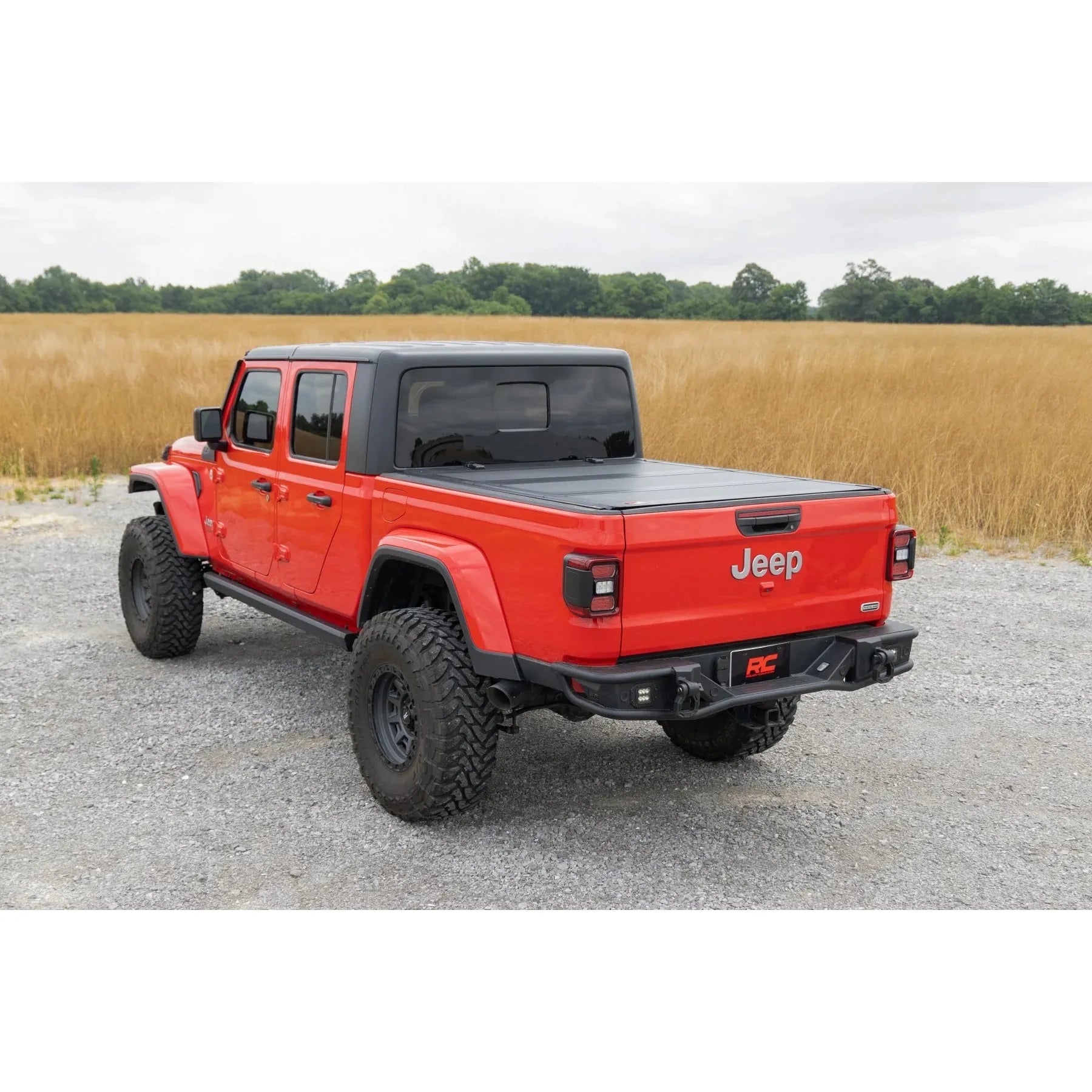 Rough Country Hard Tri-Fold Flip Up Bed Cover 5' Bed | Jeep Gladiator JT 4WD (2020-2025)