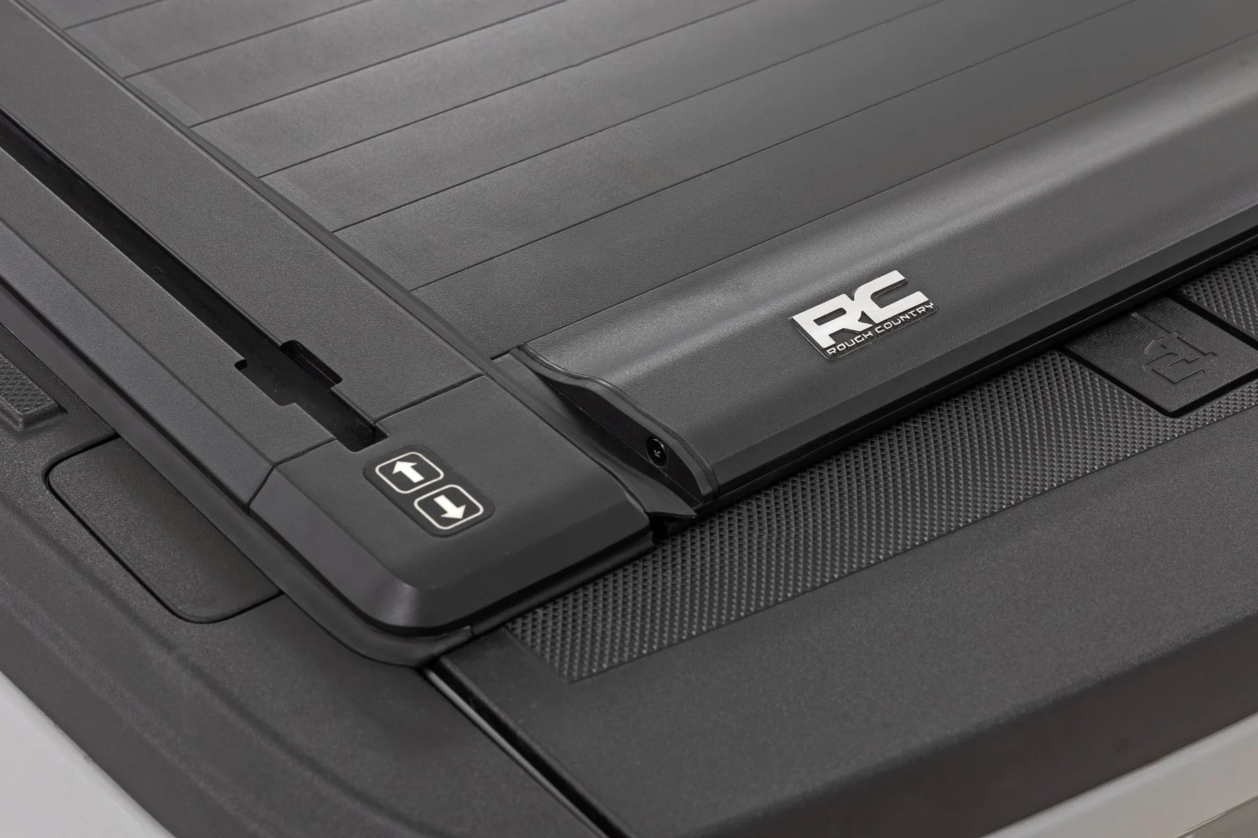 Rough Country Powered Retractable Bed Cover 5'7" Bed | Ford F-150 2WD/4WD (2015-2025)