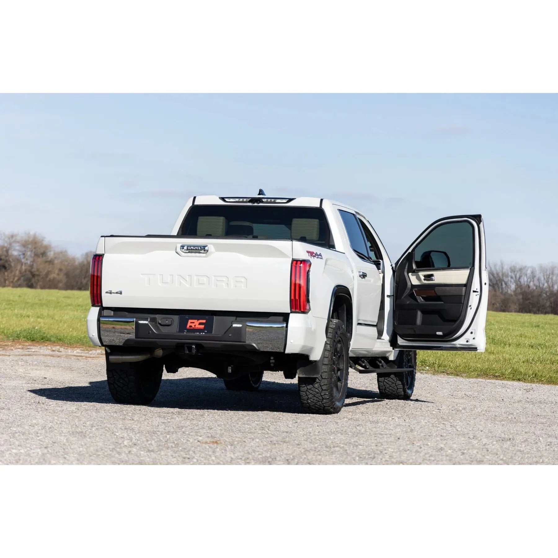 Rough Country - Power Running Boards Dual Electric Motor | CrewMax | Toyota Tundra (22-25)