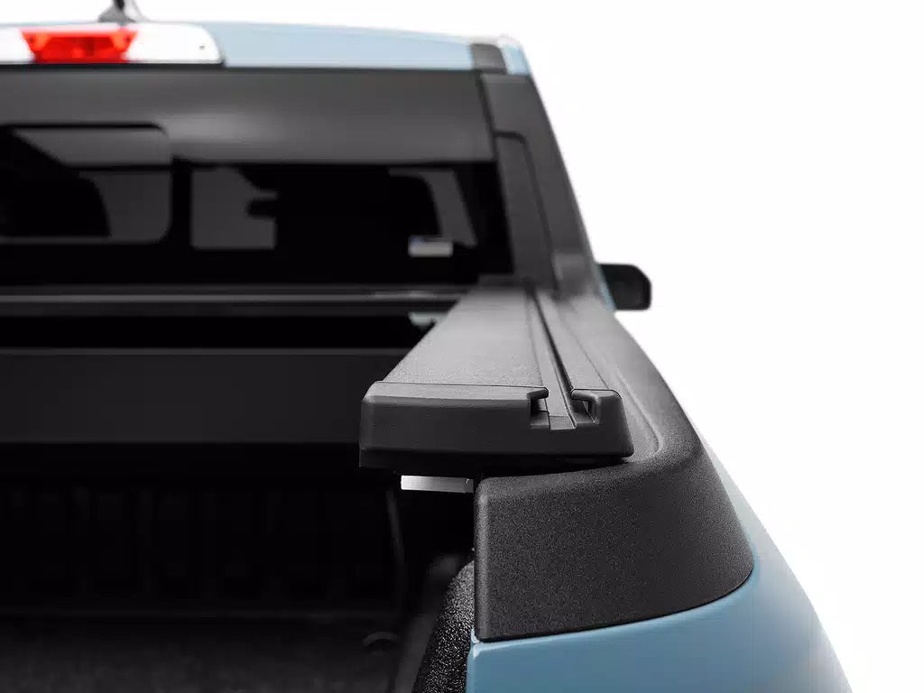 Retrax PRO XR Manual Retractable Tonneau Cover w/ T-Slot Rails (2019-2025 Ram 1500)