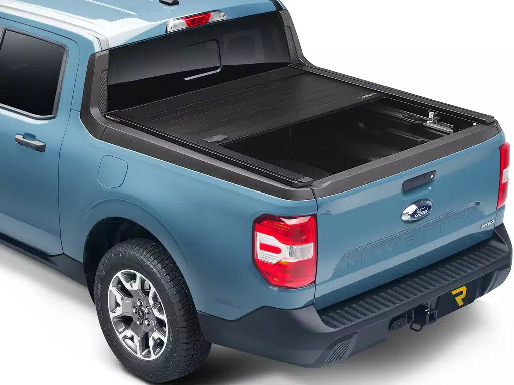 Retrax PRO XR Manual Retractable Tonneau Cover w/ T-Slot Rails (2019-2025 Ram 1500)