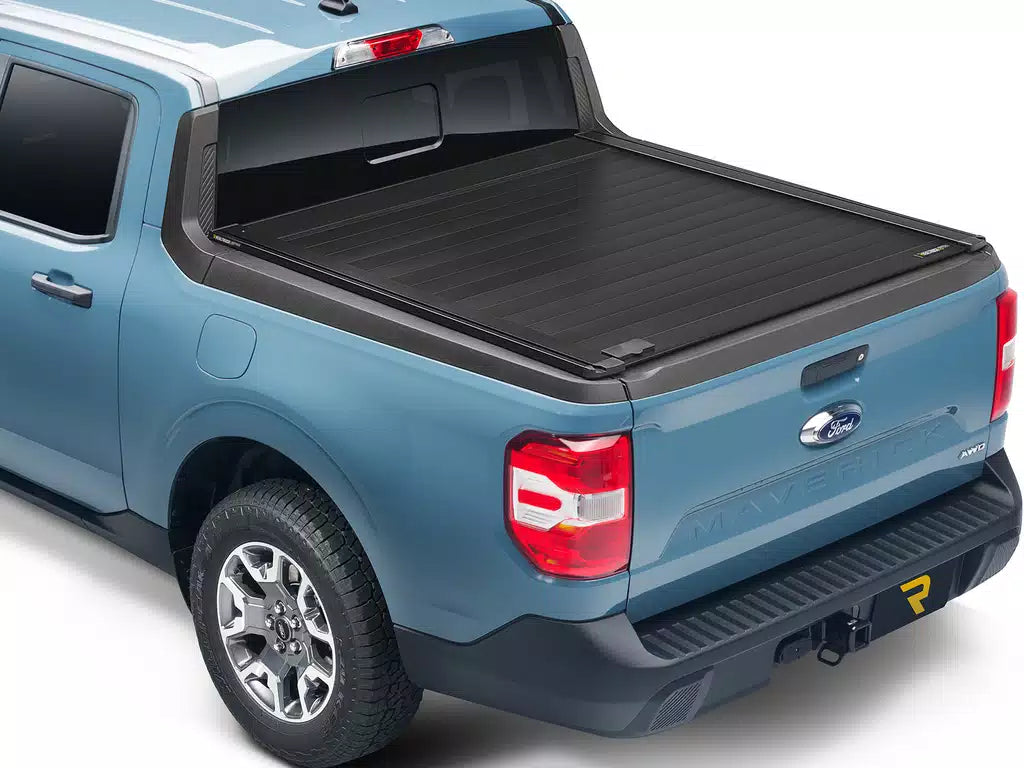 Retrax PRO XR Manual Retractable Tonneau Cover w/ T-Slot Rails (2019-2025 Ram 1500)