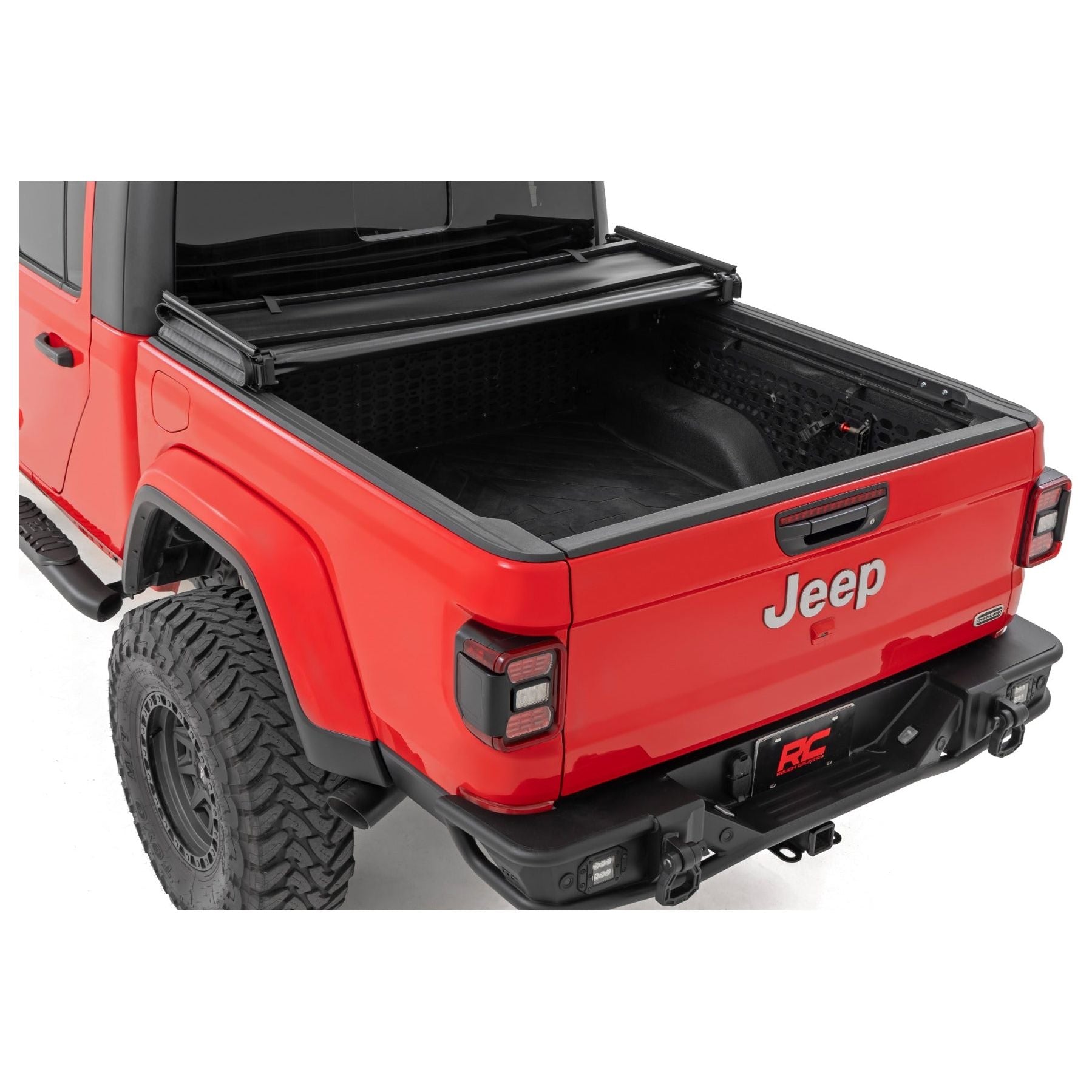 Rough Country Soft Tri-Fold Bed Cover 5' Bed | Jeep Gladiator JT 4WD (2020-2025)