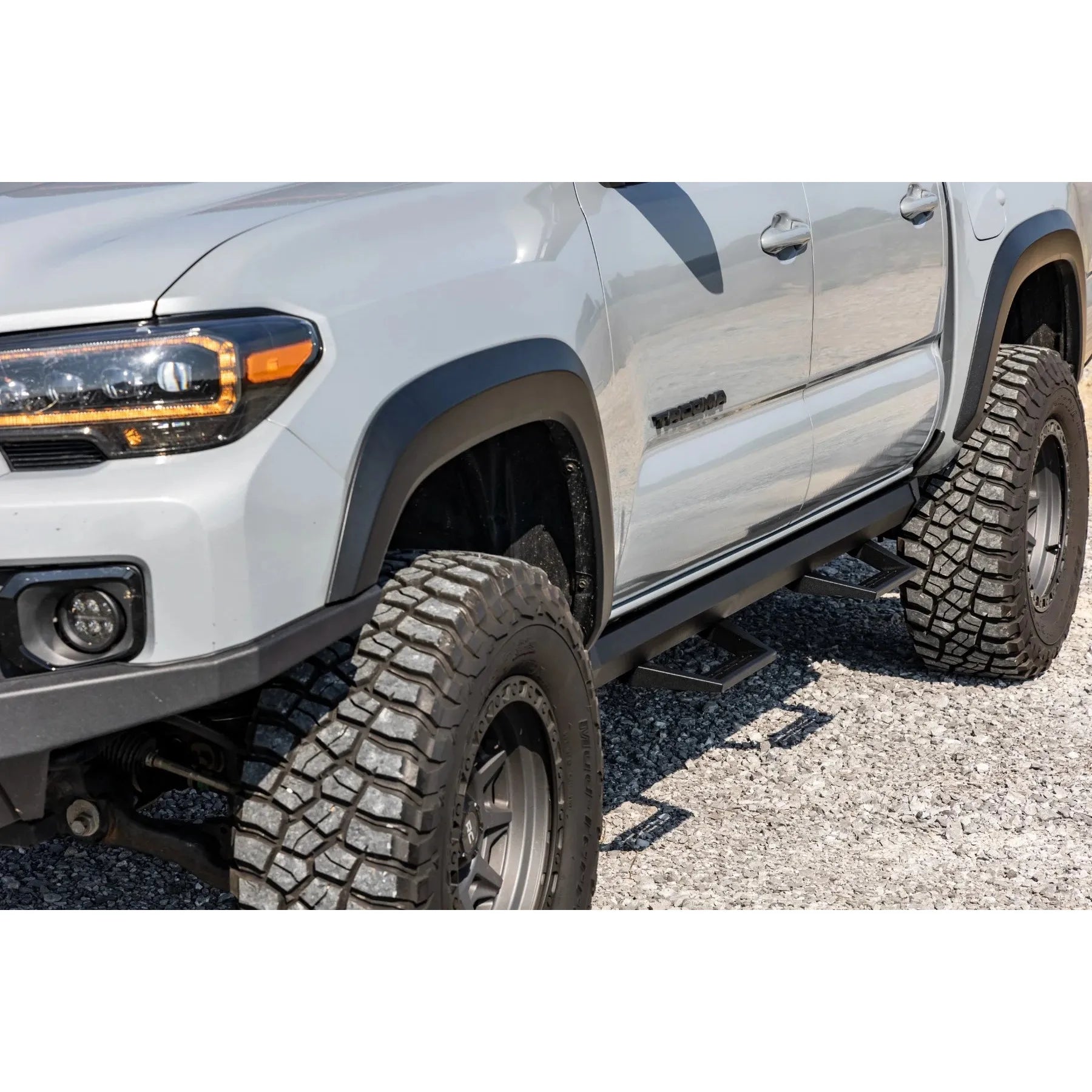 Rough Country SRL2 Adj Aluminum Step Double Cab | Toyota Tacoma 2WD/4WD (2005-2023)